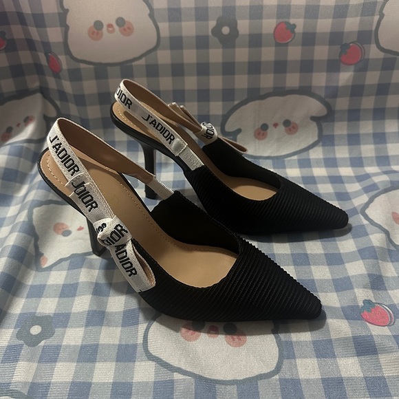 Dior Black Pointed-Toe Pumps - Picture 1 of 6